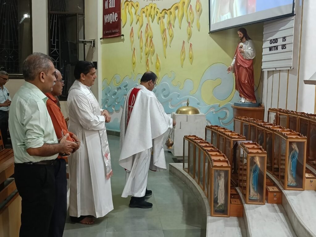 Prayer Session & Handing Over Mother Mary's Statues for the Rosary Month (30-09-2025)