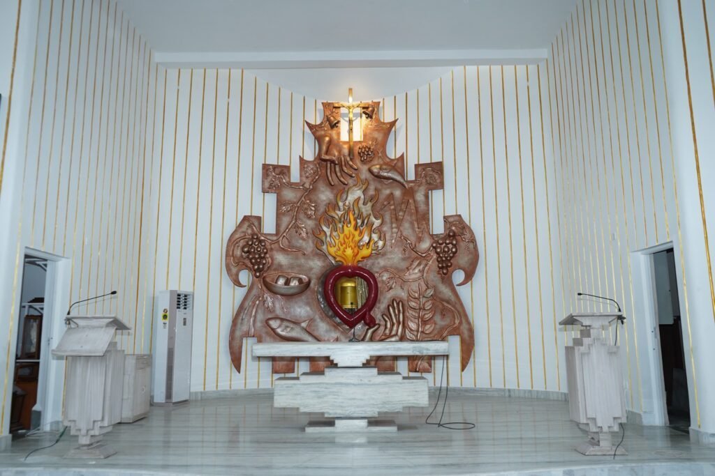 Bishop Stephen Fernandes, Auxiliary Bishop of Bombay, blessing the Church on Easter Sunday 2026